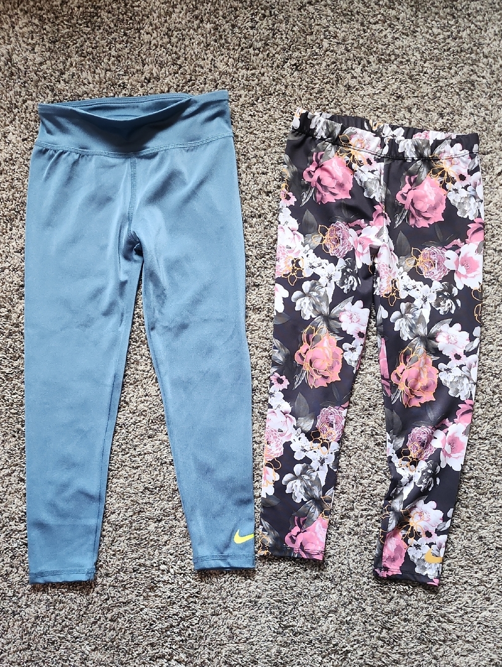 Nike Kids Blue Leggings & Black Floral Pink Accent Leggings Set